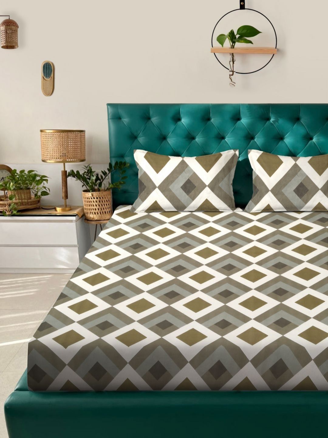 Myntra Elegant Homes White Geometric Polycotton 300 TC King Fine Bedsheet dengan 2 Sarung Bantal-87 x 93 inci