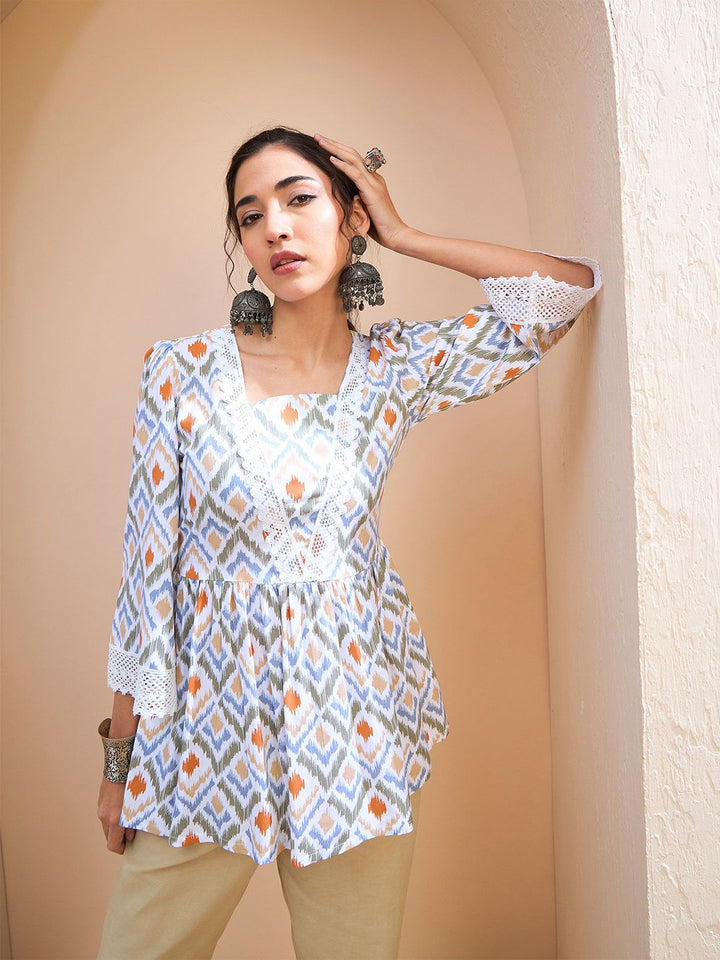 Shae by SASSAFRAS Geometric Printed V-Neck Angrakha Kurti