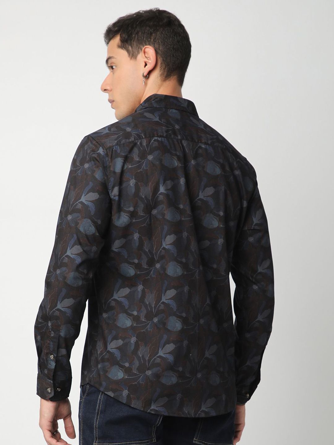 VASTRADO Men Classic Spread Collar Floral Printed Cotton Slim Fit Casual Shirt