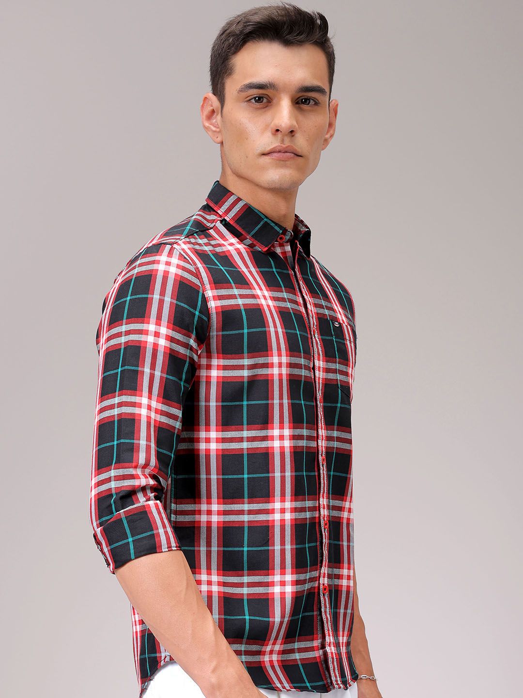The Indian Garage Co Men Cutaway Collar Checked Cotton Slim Fit Casual Shirt