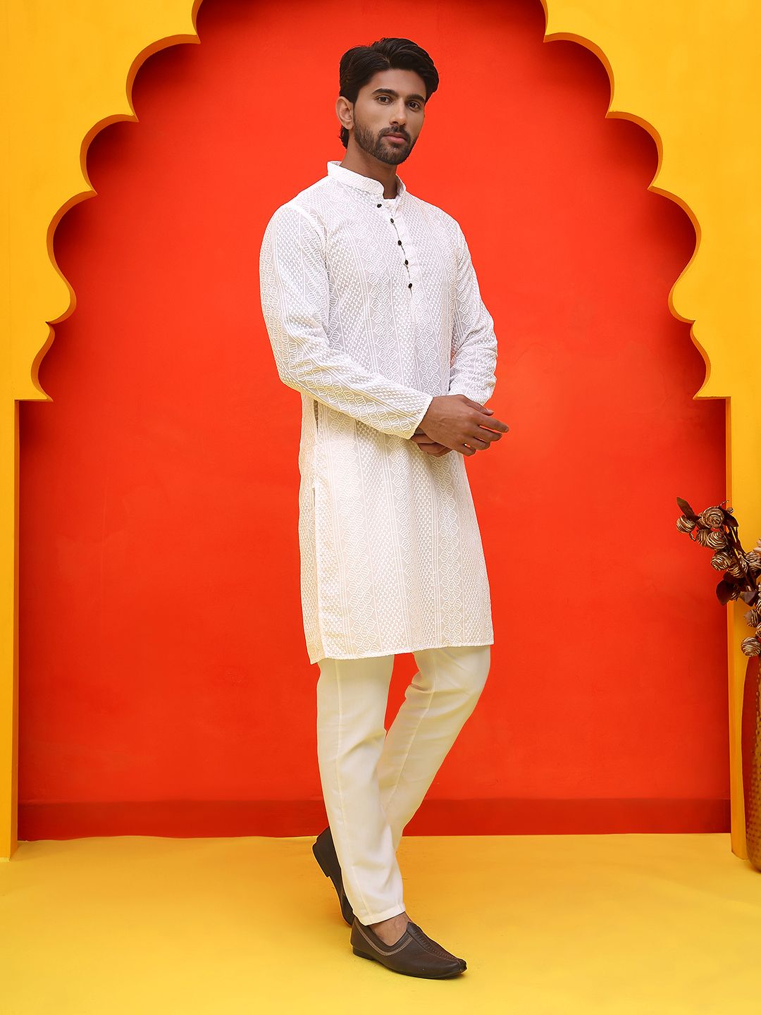 Jompers Men Embroidered Regular Chikankari Pure Cotton Kurta with Churidar