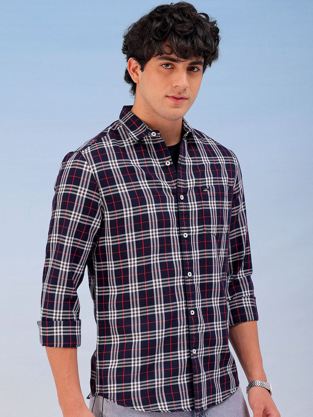 The Indian Garage Co Men Spread Collar Checked Cotton Slim Fit Casual Shirt