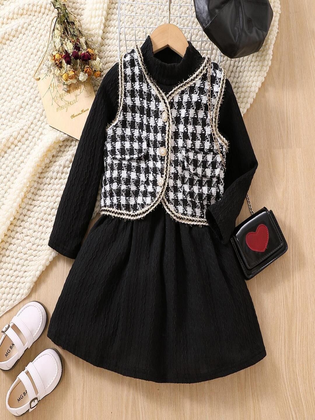 Pakaian yang diperiksa YK Fit & Flare