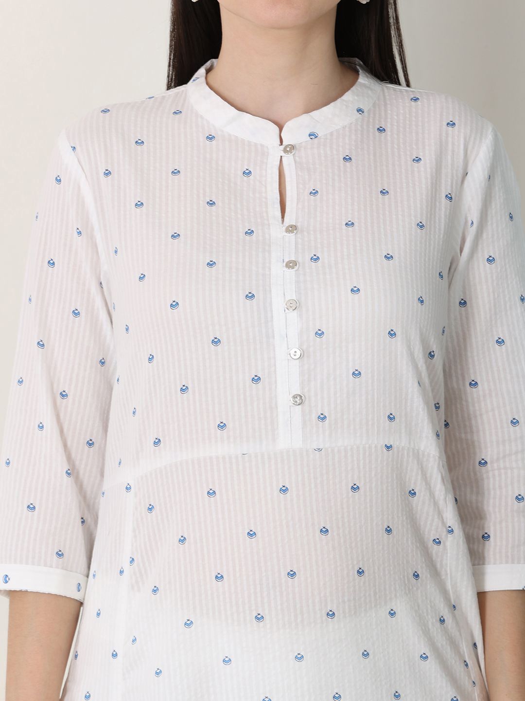 W Women Geometric Sequinned Kurta