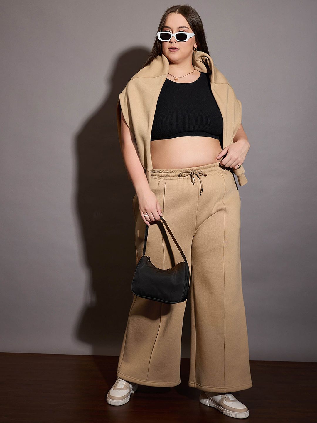 SASSAFRAS Curve Women Mid-Rise Track Pants