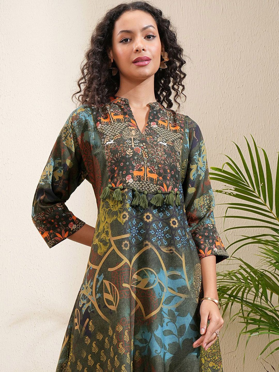 Vishudh Women Floral Printed Mandarin Collar A Line Kurta