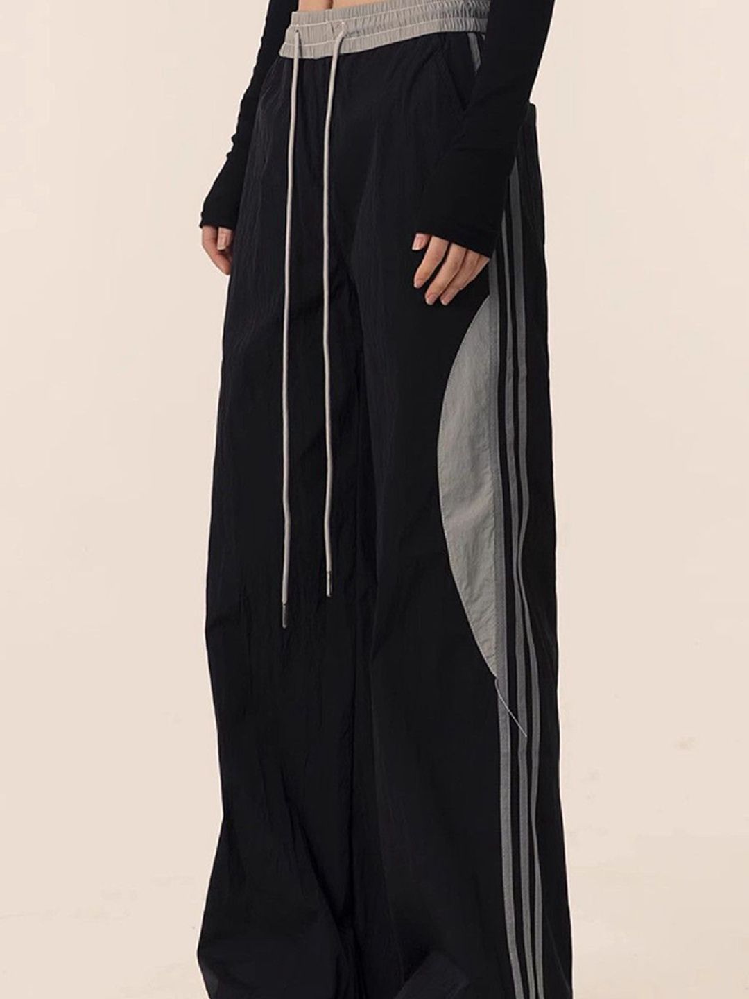 DressBerry Women Striped Trousers