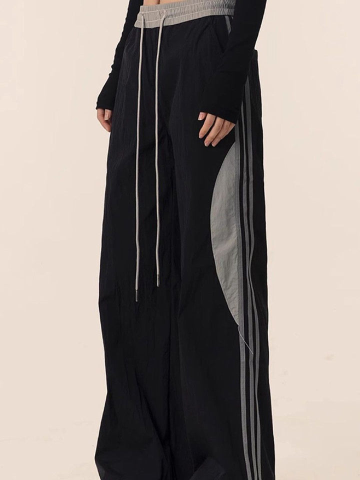 DressBerry Women Striped Trousers