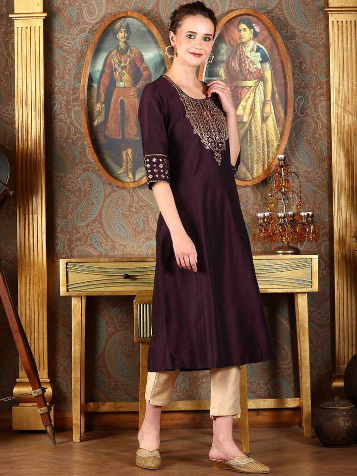 W Women Ethnic Motifs Embroidered Flared Sleeves Kurta
