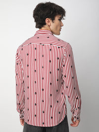 VASTRADO Men Classic Spread Collar Vertical Striped Slim Fit Casual Shirt