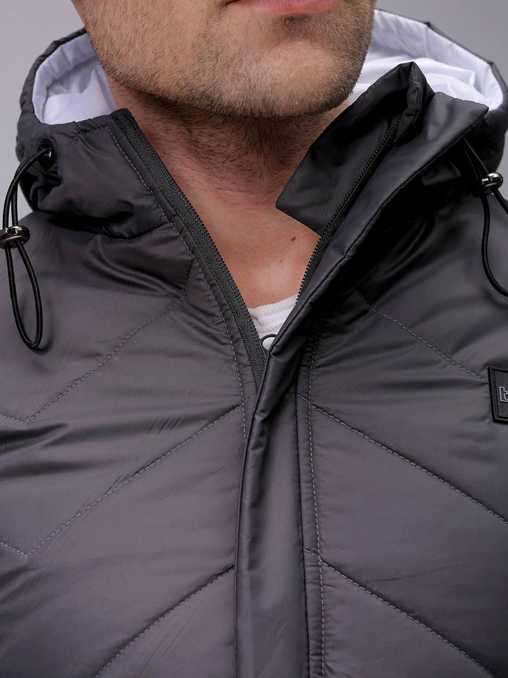 The Indian Garage Co Men Colourblocked Lightweight Puffer Jacket with Patchwork