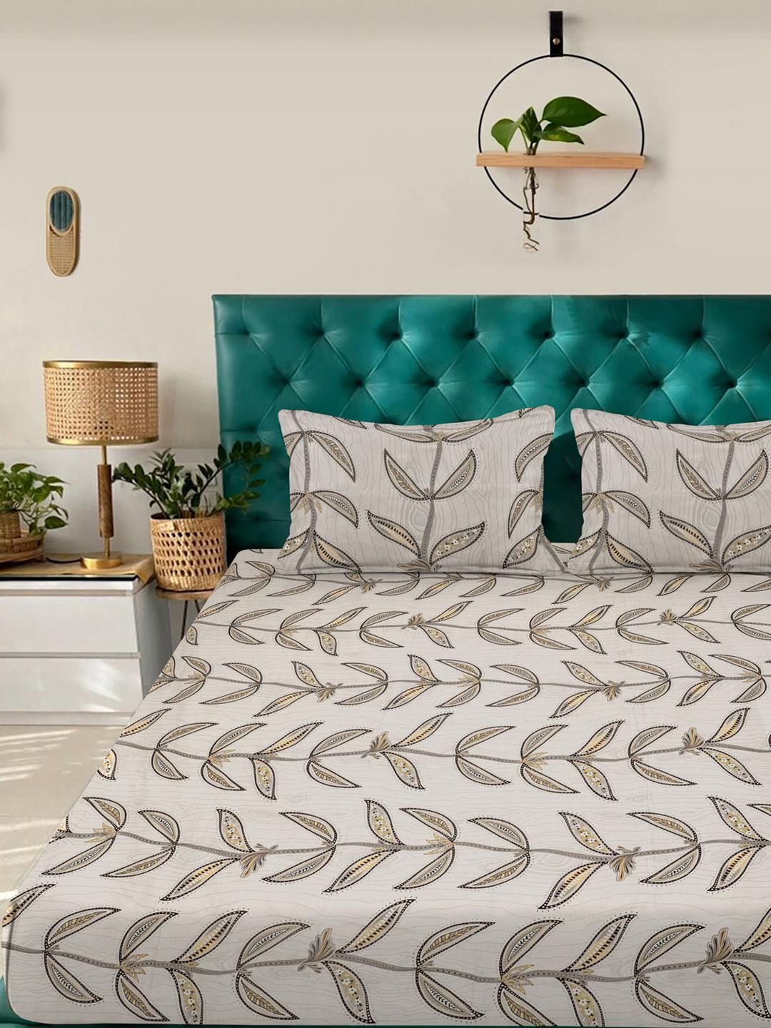 KLOTTHE Beige 300 TC Polycotton Fine King Bedsheets