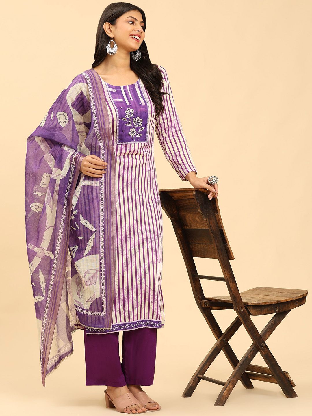 Mamicha Women Floral Printed Regular Pure Cotton Kurta with Palazzos & With Dupatta