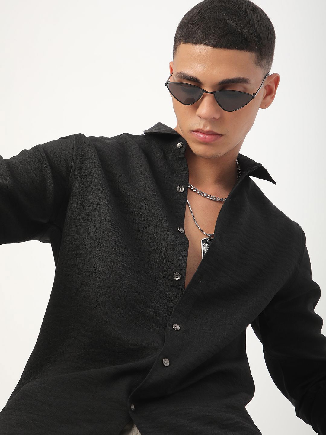 VASTRADO Men Classic Spread Collar Solid Cotton Slim Fit Casual Shirt
