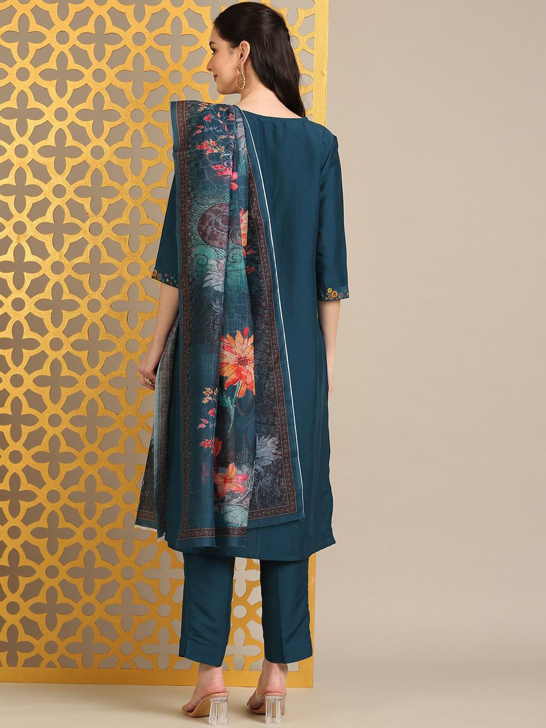 Anouk Floral Embroidered Thread Work Straight Kurta With Trouser And Dupatta