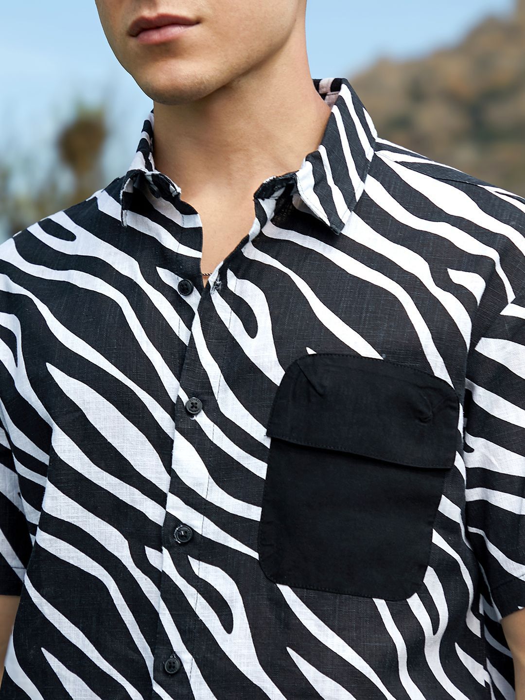 Campus Sutra Men Comfort Opaque Printed Casual Shirt