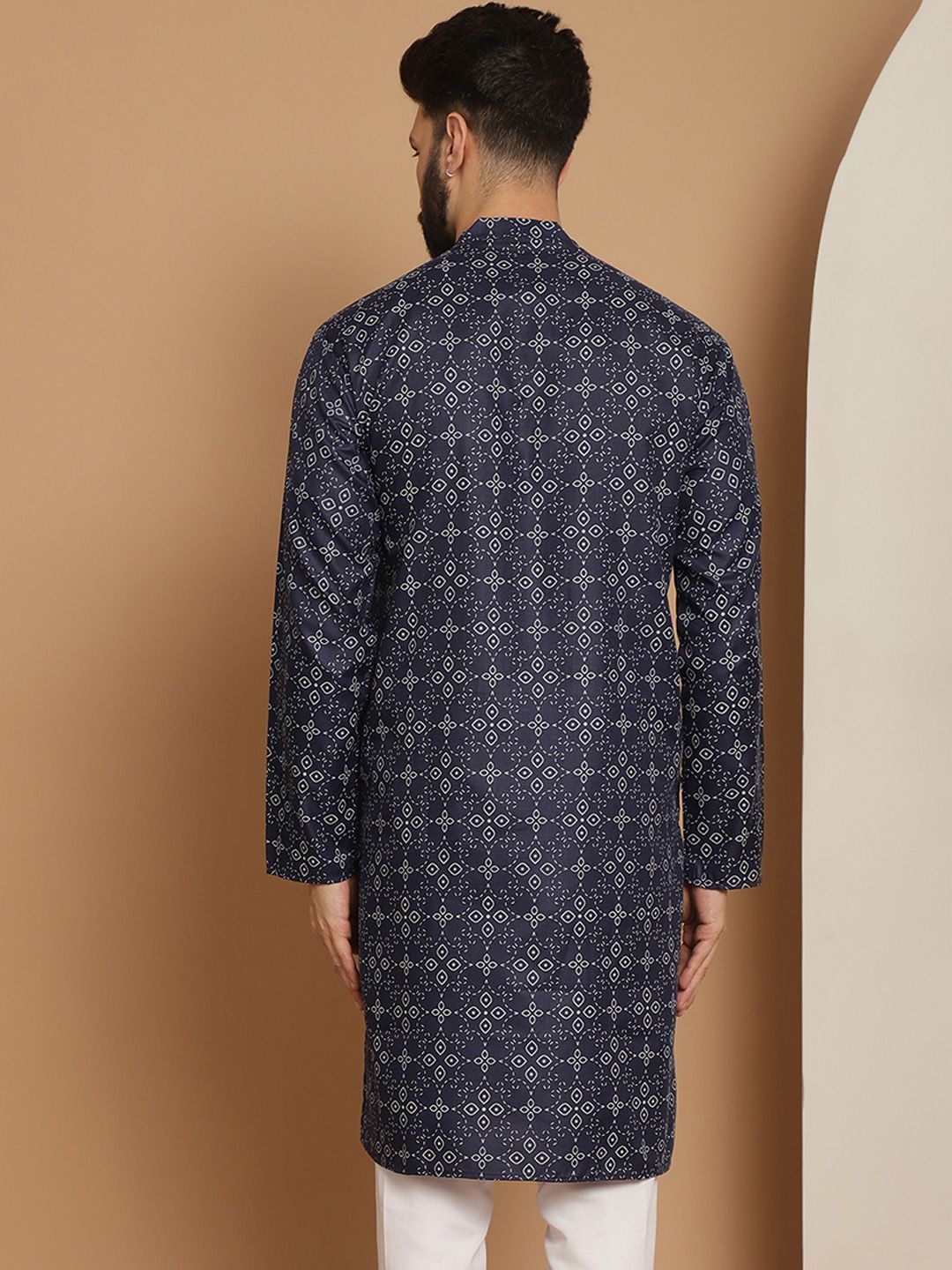 Anouk Men Navy Blue Geometric Thread Work Kurta