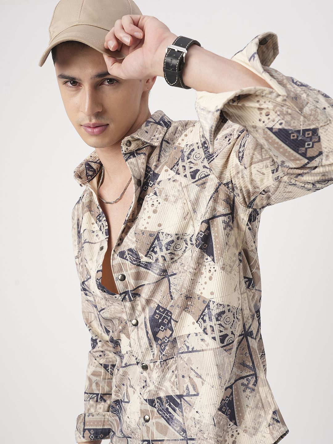 VASTRADO Men Classic Slim Fit Spread Collar Abstract Printed Cotton Casual Shirt