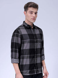 The Indian Garage Co Men Spread Collar Checked Casual Shirt