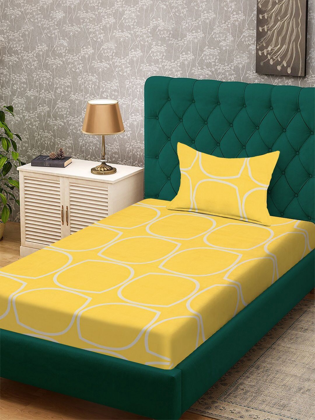 KLOTTHE Beige Geometric Printed Flat 300 TC Single Bedsheet With Pillow Cover