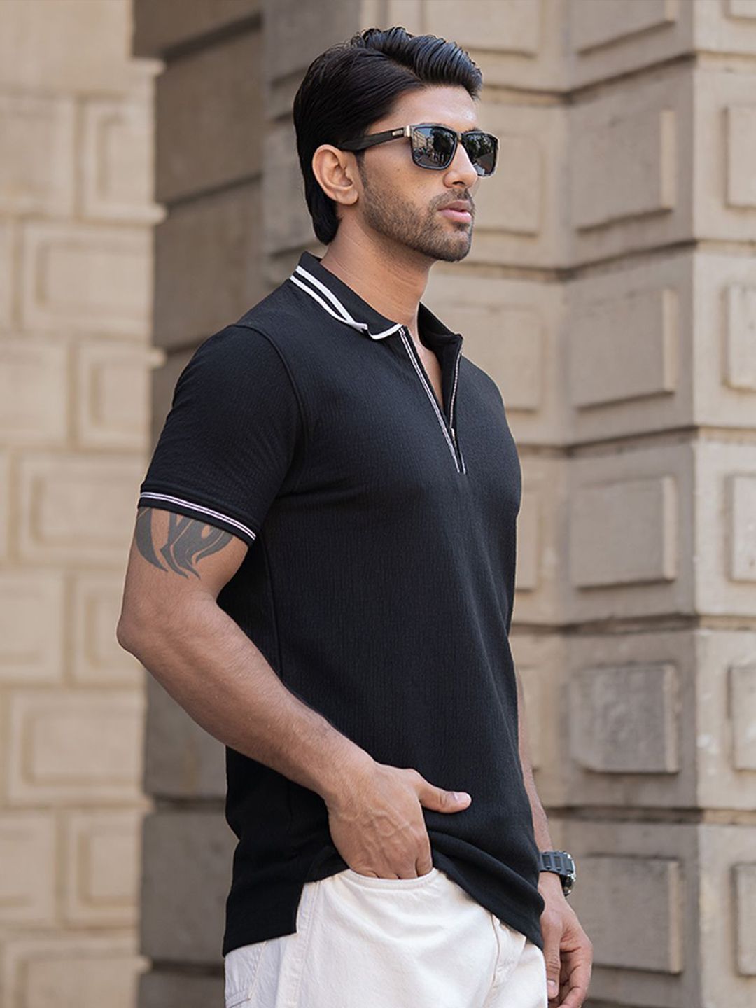 Powerlook Men Solid Polo Collar Regular Fit T-shirt