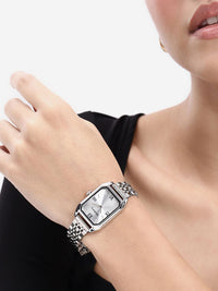 DressBerry Women Embellished Dial & Bracelet Style Straps Analogue Watch UT-A8639-WHT-DB