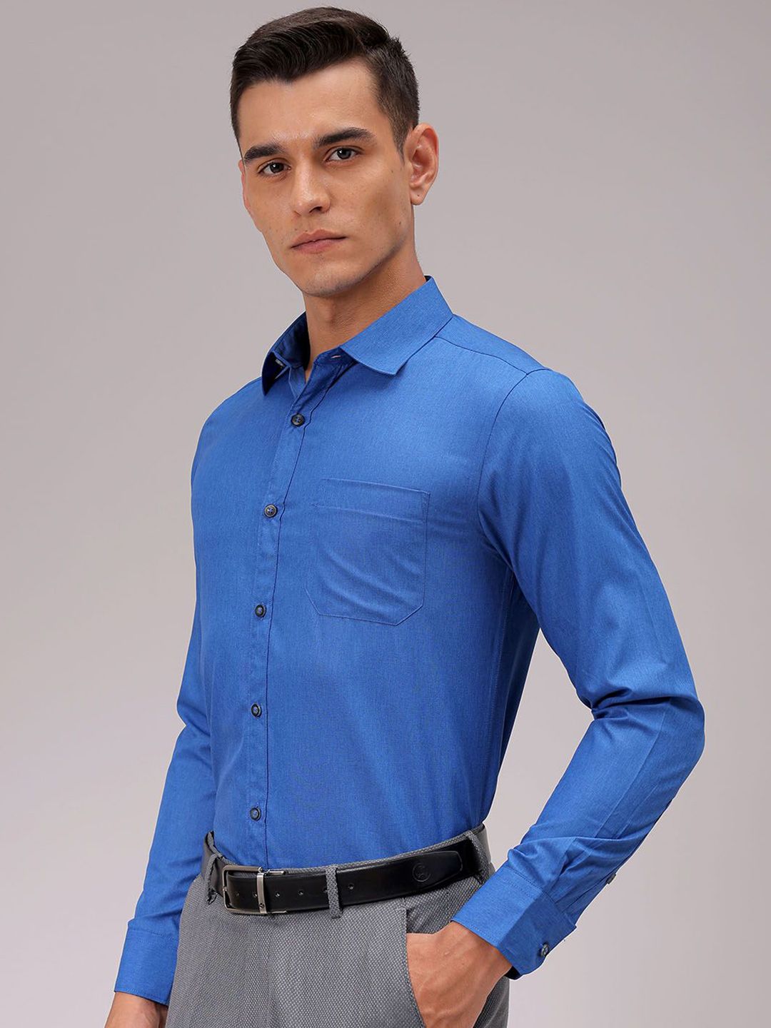 The Indian Garage Co. X Luxe Men Cutaway Collar Solid Slim Fit Formal Shirt