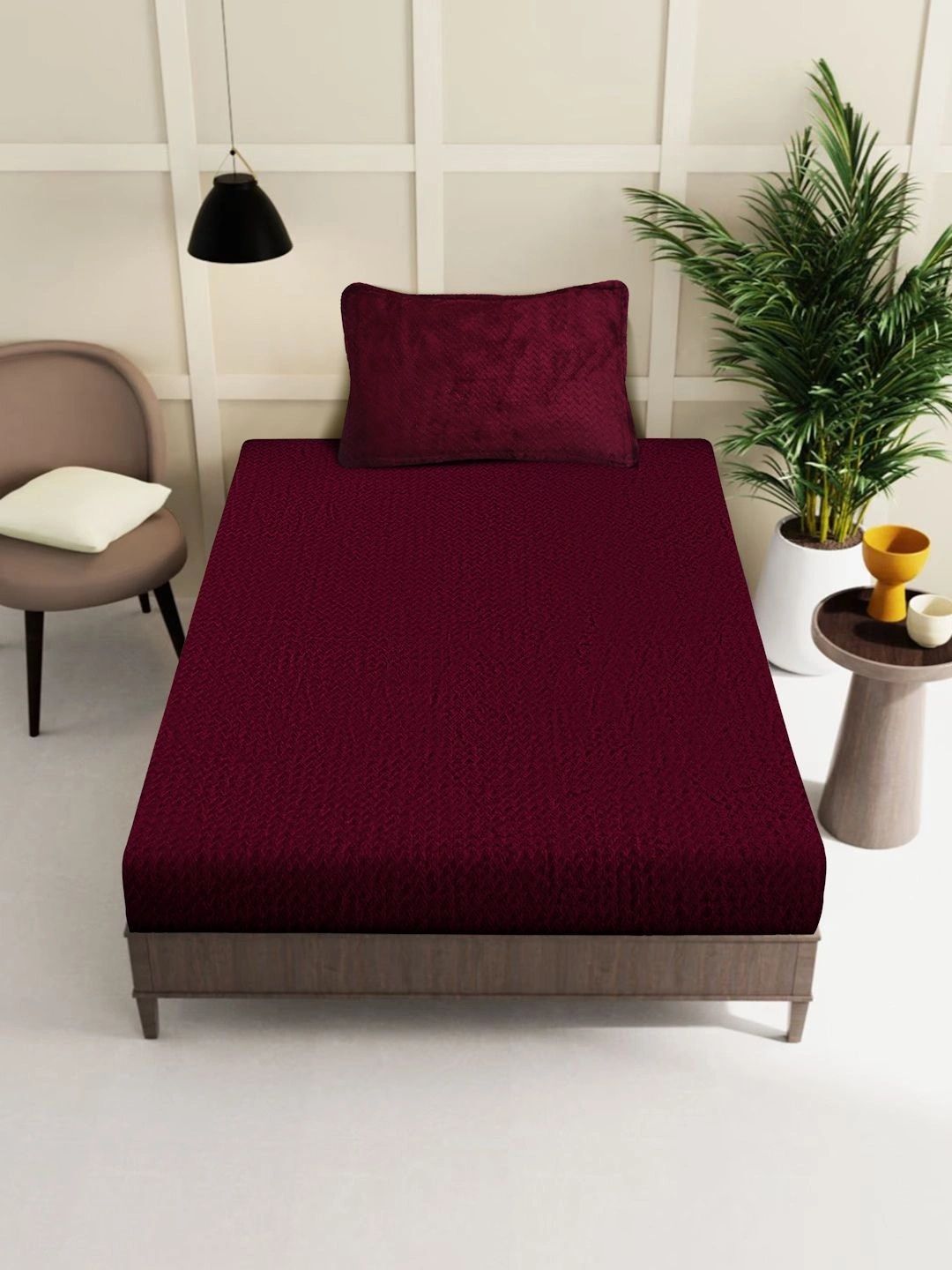 Myntra Elegant Homes Maroon Woolen 300 TC Single Bedsheet with 1 Pillow Covers- 225X150 cm