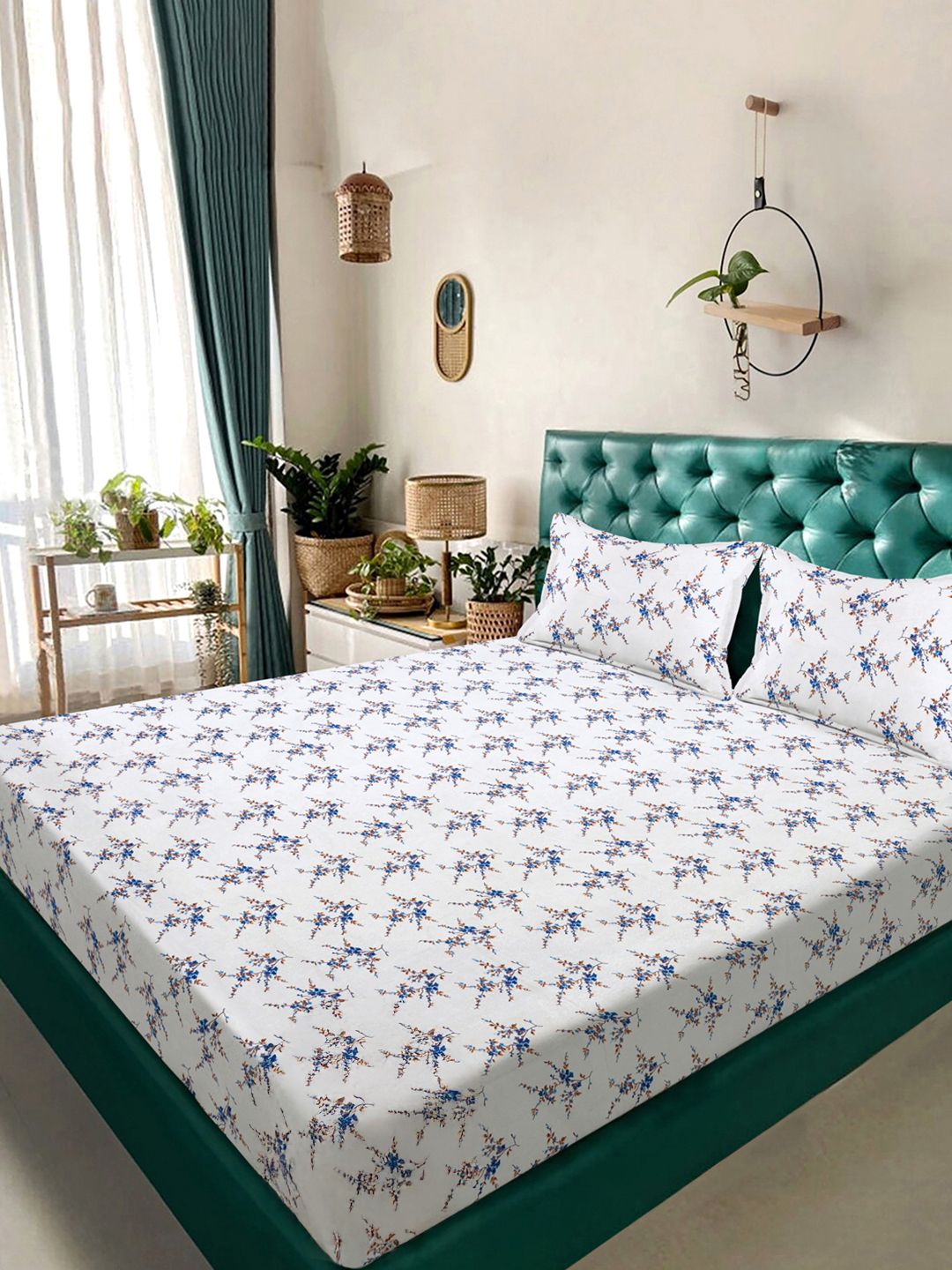 KLOTTHE White & Blue Floral 300 TC King Fitted Double Bedsheet Set-2.50mx2.25m