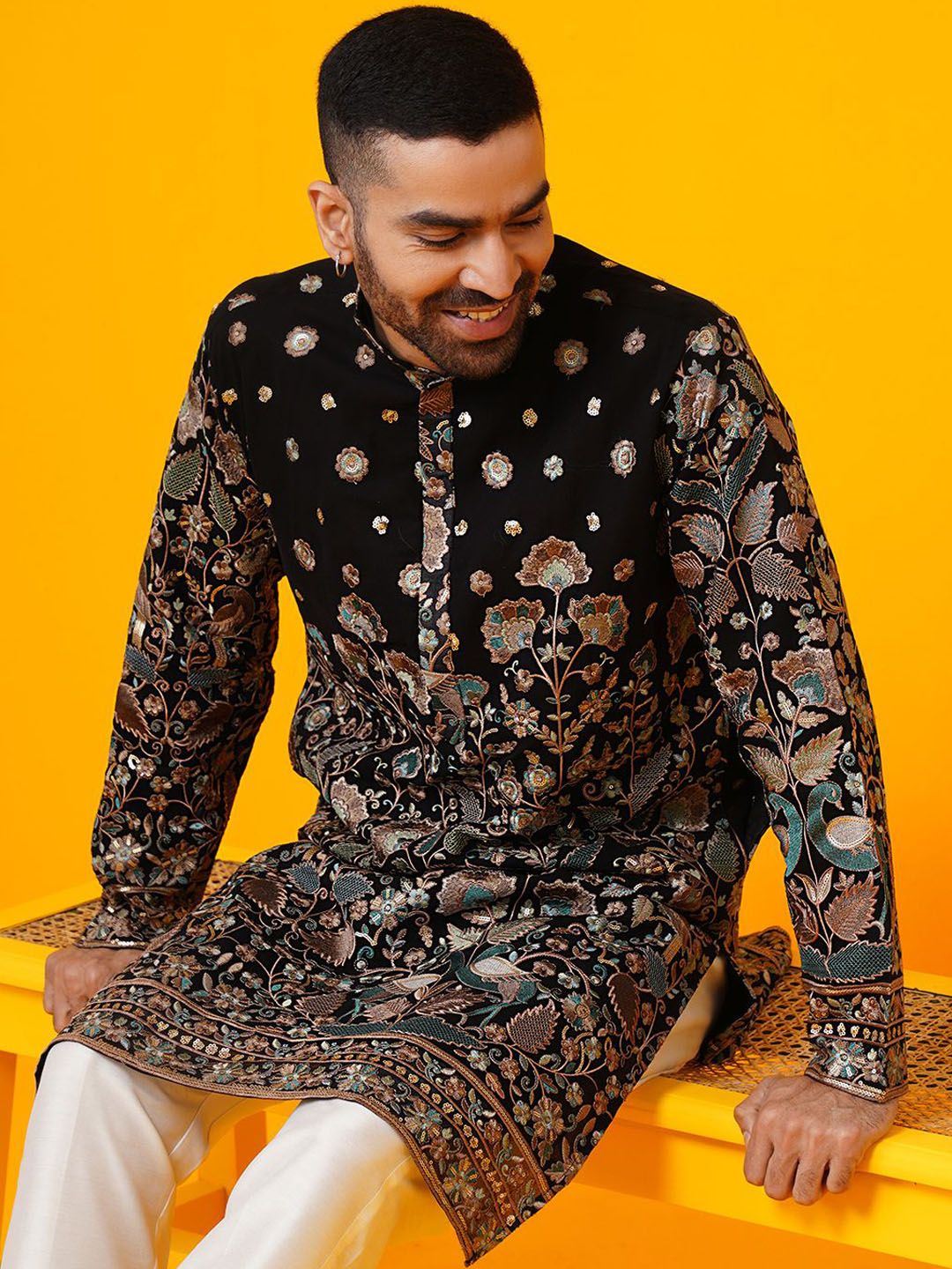 SOJANYA LUXE Kolar Mandarin Sulam Bunga Georgette Kurta Lurus Dengan Seluar
