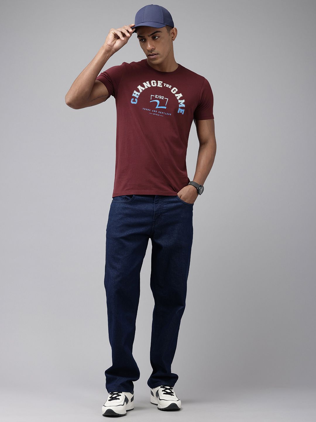 SPYKAR Typography Printed Pure Cotton Slim Fit T-shirt