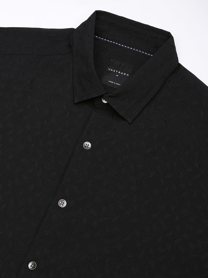 VASTRADO Men Classic Spread Collar Textured Solid Slim Fit Casual Shirt