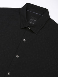 VASTRADO Men Classic Spread Collar Textured Solid Slim Fit Casual Shirt