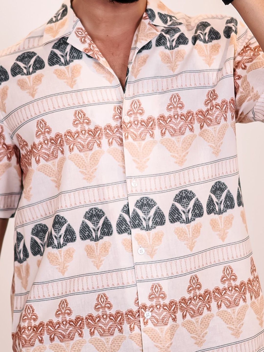 Eszett Men Ethnic Motifs Printed Cuban Collar Linen Casual Shirt