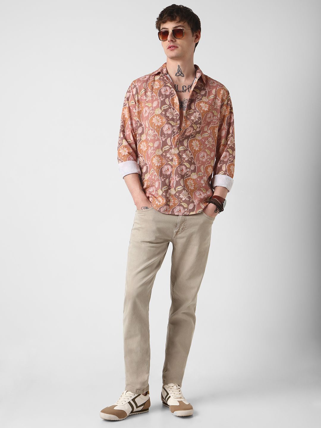 VASTRADO Men Classic Spread Collar Floral Printed Slim Fit Casual Shirt