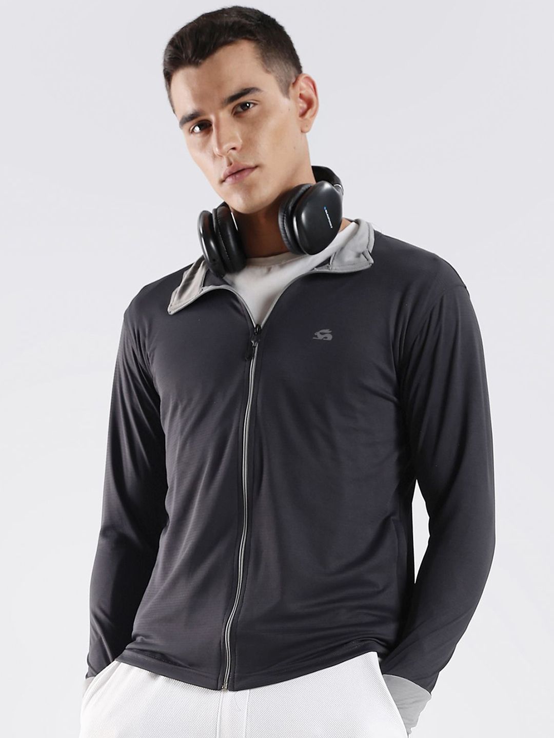 Jaket Sporty Ringan ADRO