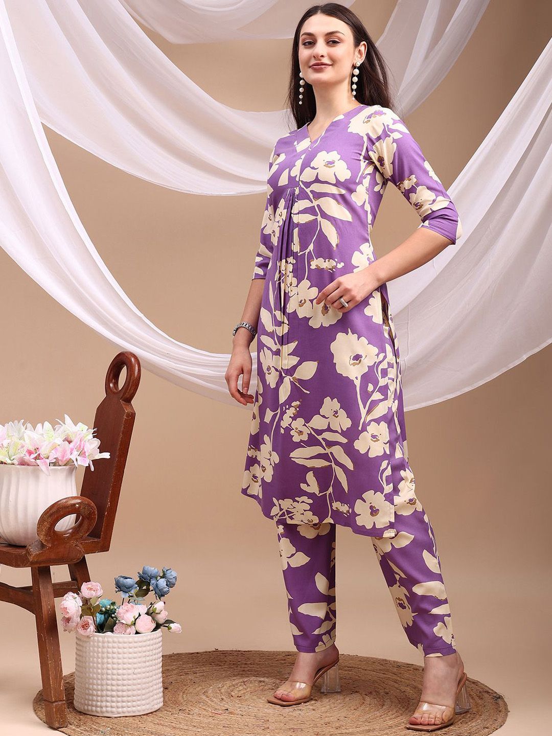 KALINI Women Floral Printed Regular Kurta with Palazzos
