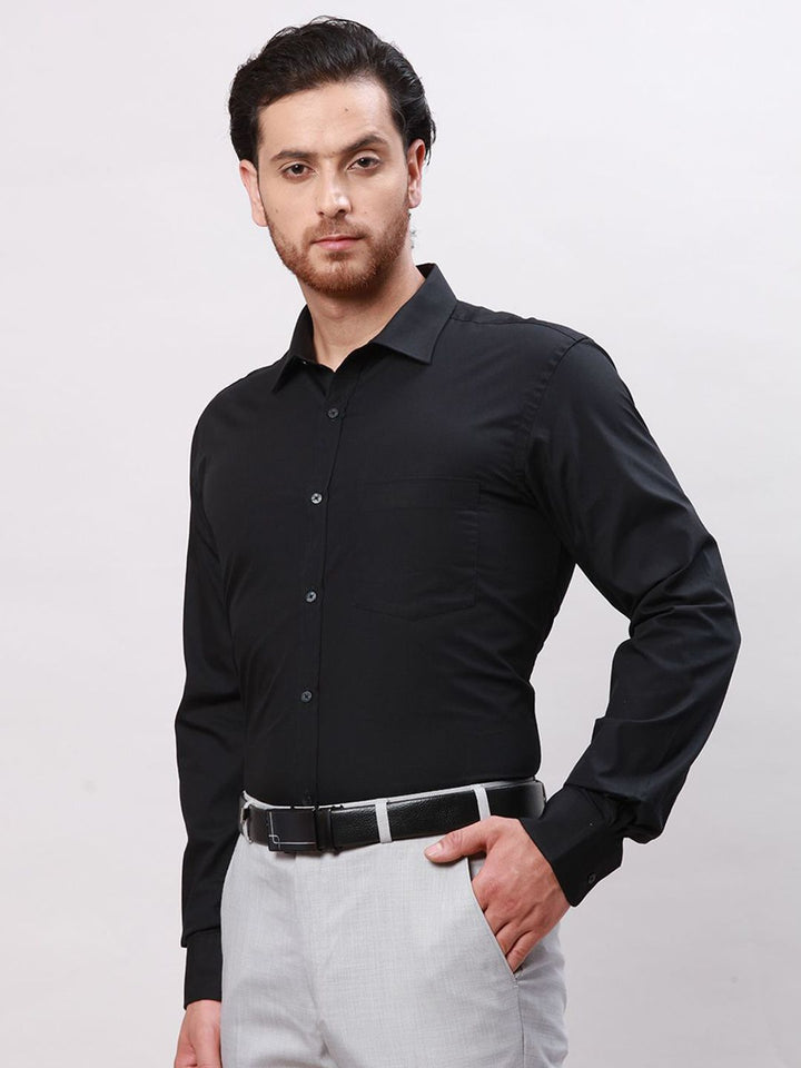 Park Avenue Men Cutaway Collar Solid Cotton Slim Fit Formal Shirt