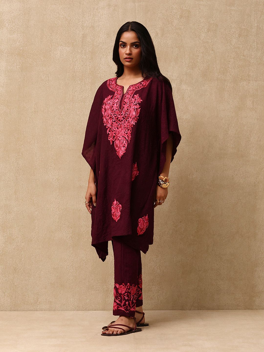 House of Chikankari Crafts Aari Embroidered Solid Women's Kaftan Set - Wine