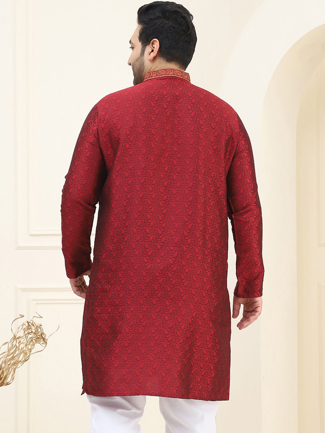 SOJANYA PLUS Size Ethnic Motifs Woven Design Band Collar Straight Kurta