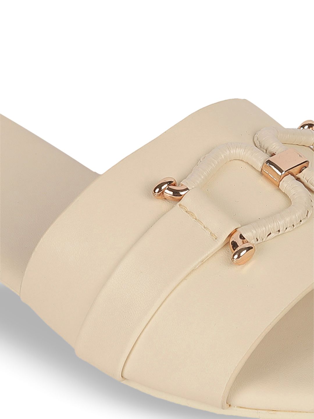 Mochi Women Open Toe Flats with Buckles