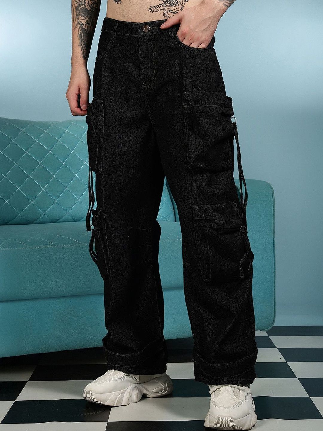 Eszett Men Black Baggy High-Rise Easy Wash Cargos Seluar