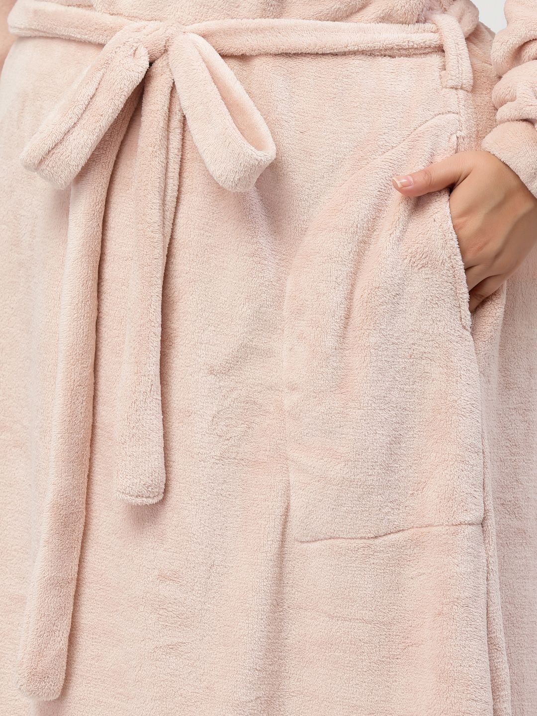 KLOTTHE Plus Size Pink Woollen Long Sleeves Bath Robe With Belt