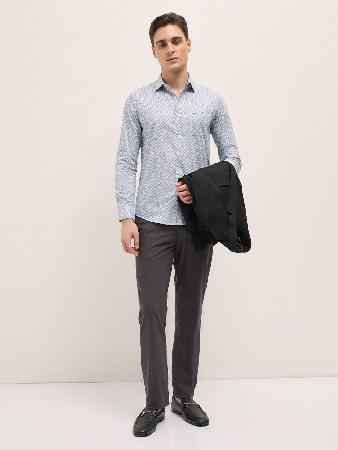 THE BEAR HOUSE Men Spread Collar Geometric Printed Pure Cotton Tailored Fit Formal Shirt