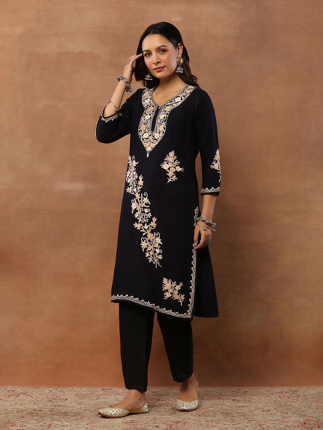 House of Chikankari Women Black Woollen Aari Embroidered Kurta