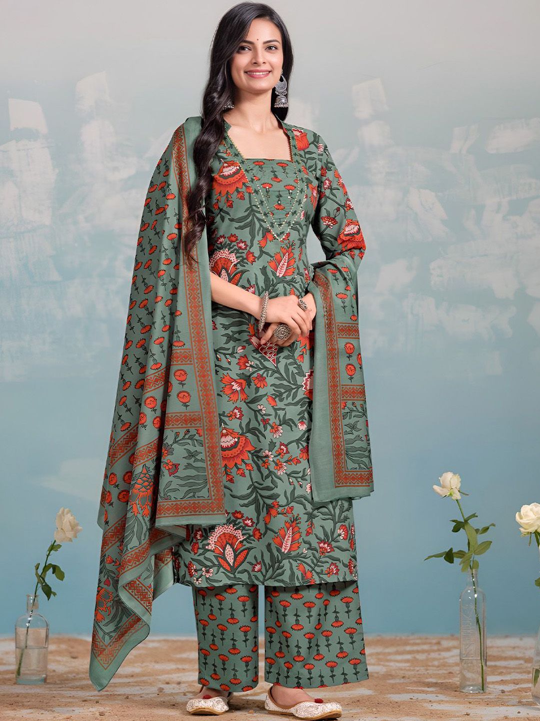 Varanga Women Floral Printed Regular Kurta with Trousers & With Dupatta