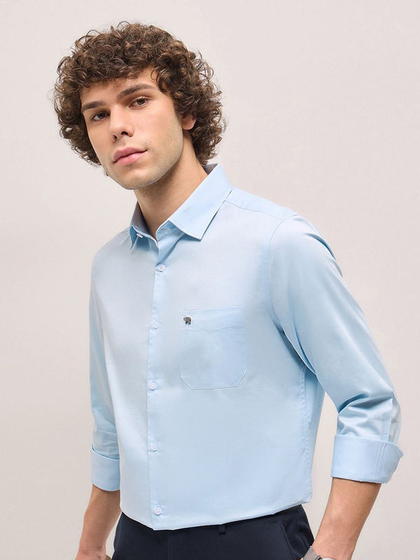 Lelaki Bear House menyebarkan Kapas Pepejal Kolej yang disesuaikan dengan kemeja rasmi