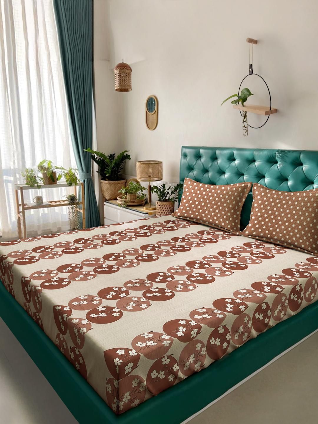 KLOTTHE Brown And White Floral Printed Cotton 400 TC Double Bedsheet Set 2.50 m x 2.20 m