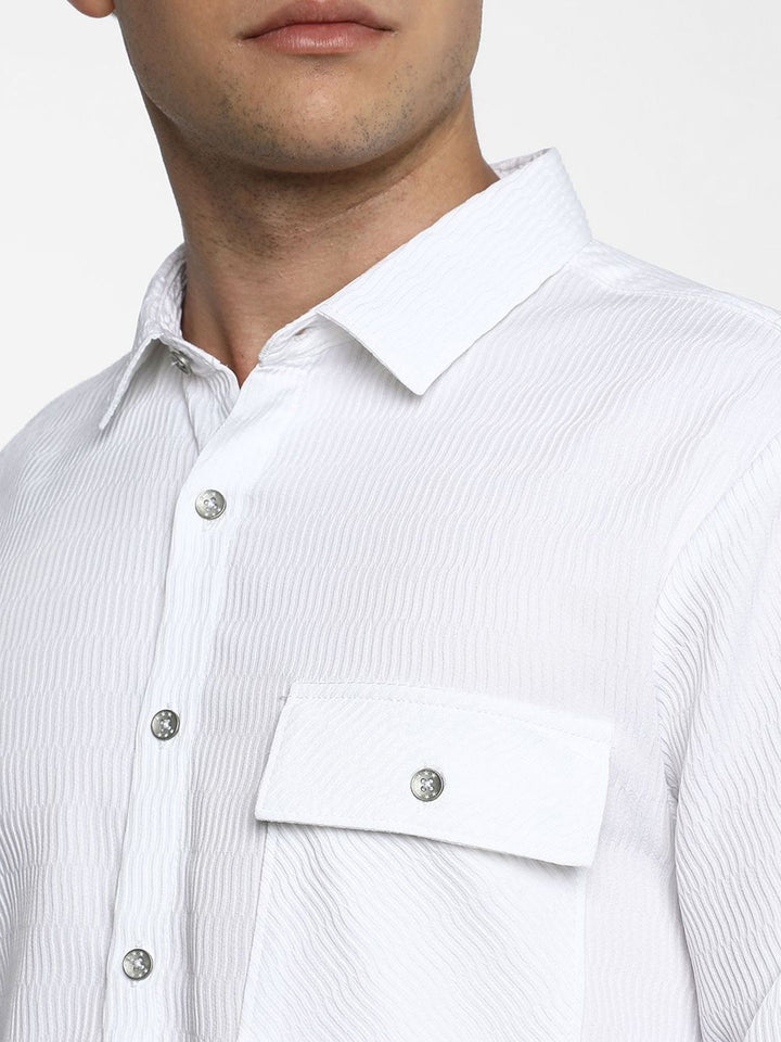 Campus Sutra Men Comfort Spread Collar Textured  Casual Shirt