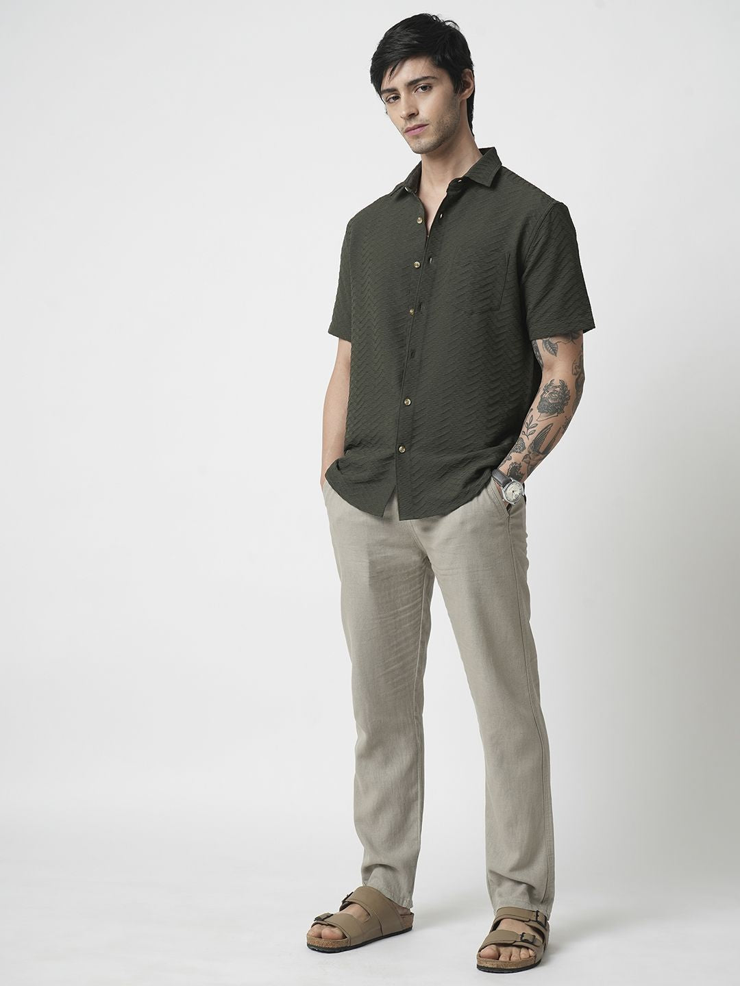 VASTRADO Men Classic Spread Collar Solid Slim Fit Casual Shirt